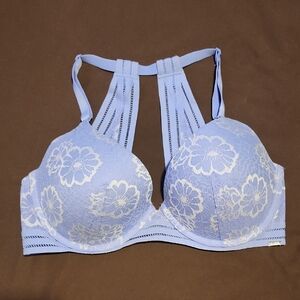Victoria's Secret Light Lavendar Floral Lace Bra 34DD